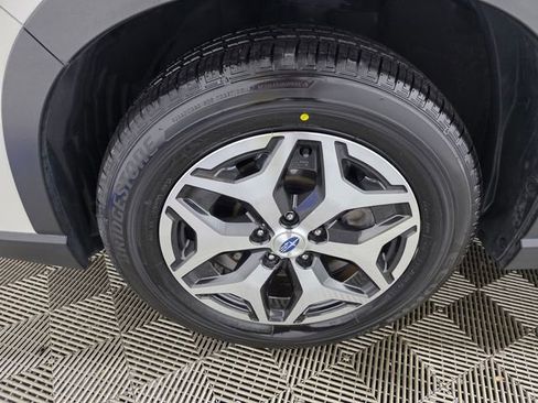 Used 2019 Subaru Forester Premium w/ All-Weather Package image 10