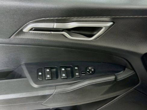 Used 2023 Kia Sportage LX AWD/4WD image 15