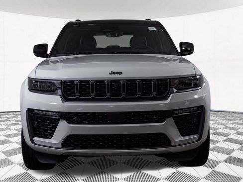 New 2026 Jeep Grand Cherokee Summit AWD/4WD image 14