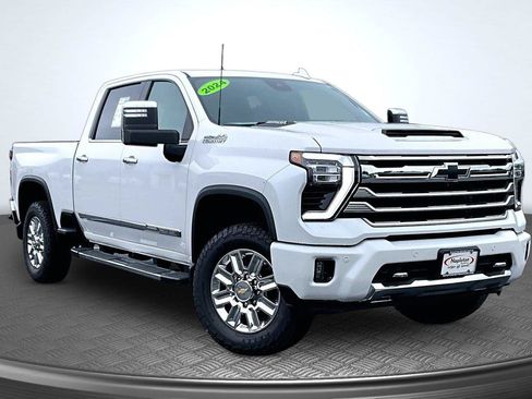 Used 2024 Chevrolet Silverado 2500 High Country w/ Technology Package AWD/4WD image 13
