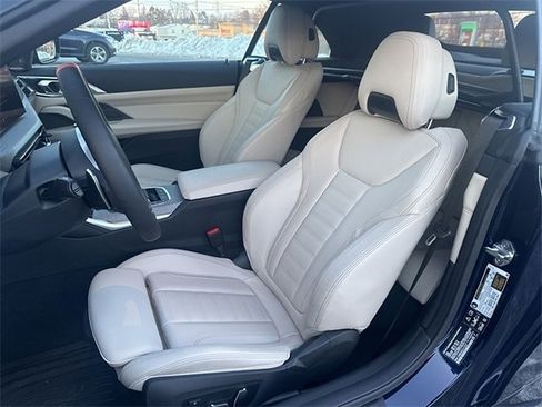 Used 2025 BMW 440i xDrive Convertible image 5