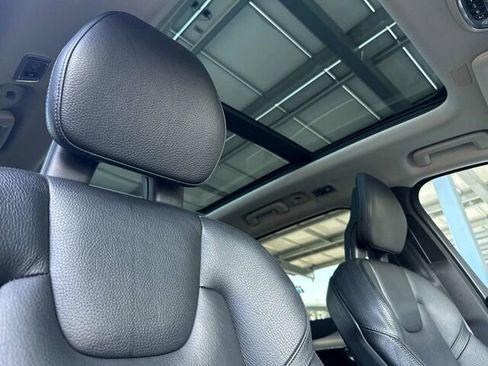 Used 2017 Volvo XC90 T6 Momentum w/ Vision Package image 22