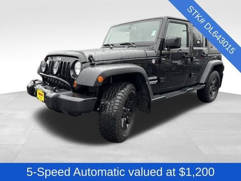 Used 2013 Jeep Wrangler Unlimited Sport image 3