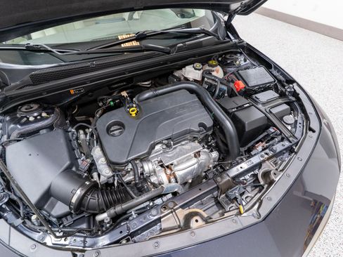 Used 2023 Chevrolet Malibu LT FWD image 33
