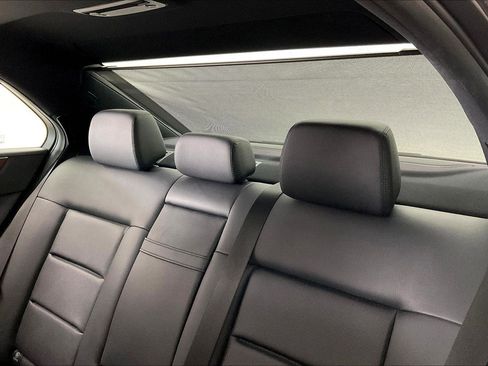 Used 2011 Mercedes-Benz E 350 4MATIC Sedan image 38