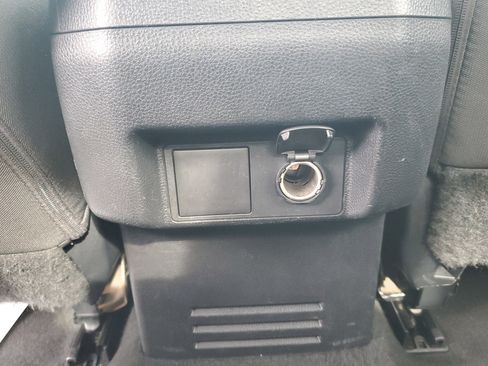 Used 2024 Toyota Tacoma SR image 9