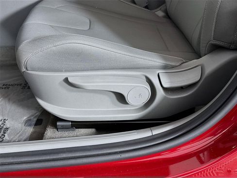 Certified 2024 Hyundai Elantra SEL FWD image 20