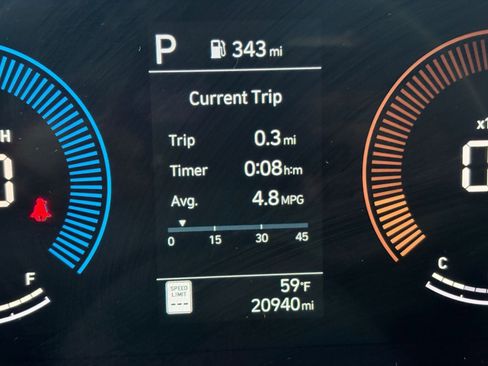 Used 2025 Hyundai Kona SEL image 40