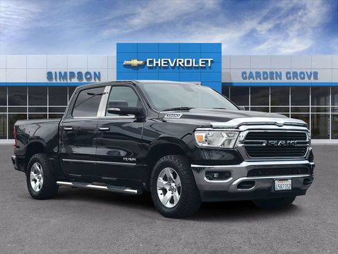 Used 2019 RAM 1500 Big Horn AWD/4WD image 1