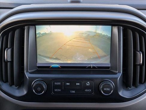 Used 2018 Chevrolet Colorado Z71 w/ Centennial Edition image 12