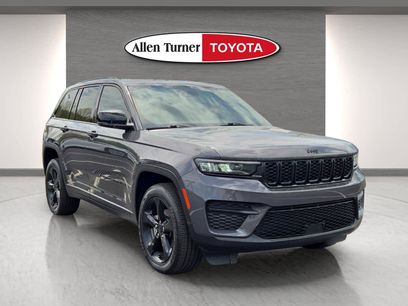 Used 2024 Jeep Grand Cherokee Altitude