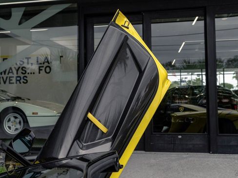 Used 2017 Lamborghini Aventador LP 750-4 Superveloce image 35