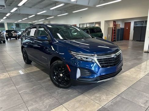 Used 2023 Chevrolet Equinox LT FWD image 1