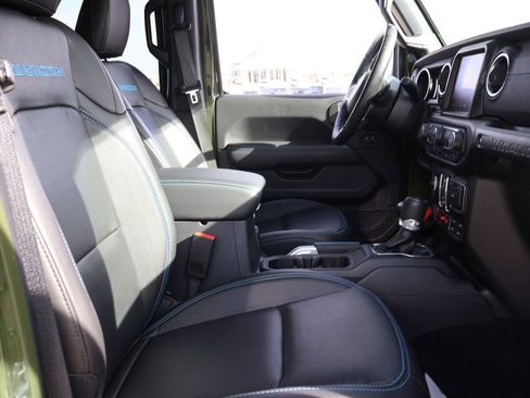 Used 2023 Jeep Wrangler Unlimited Rubicon 4xe w/ Dual Top Group image 9