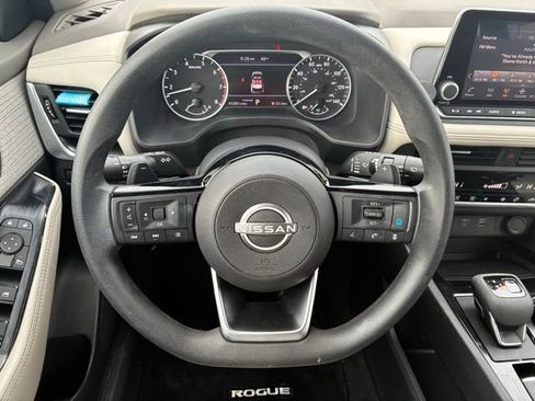 Certified 2023 Nissan Rogue SV image 14
