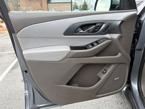 Used 2019 Chevrolet Traverse Premier w/ Driver Confidence II Package image 10