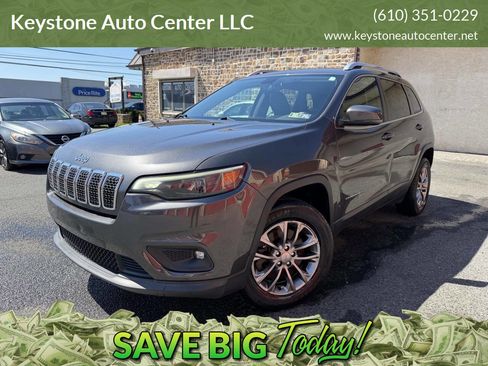 Used 2019 Jeep Cherokee Latitude Plus image 1