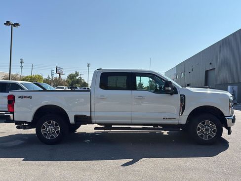 Used 2024 Ford F250 Lariat AWD/4WD image 2