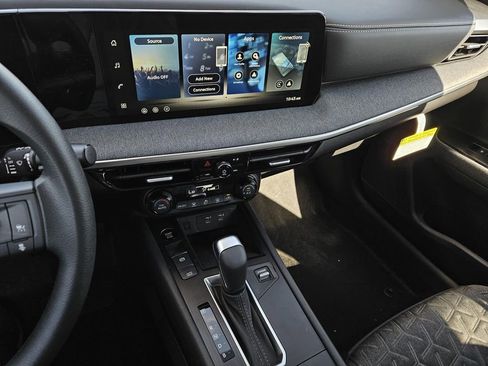 New 2026 Nissan Kicks SV image 15