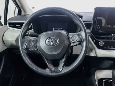 Used 2026 Toyota Corolla LE FWD image 18