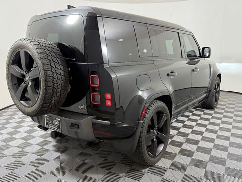 Used 2022 Land Rover Defender 110 V8 image 9
