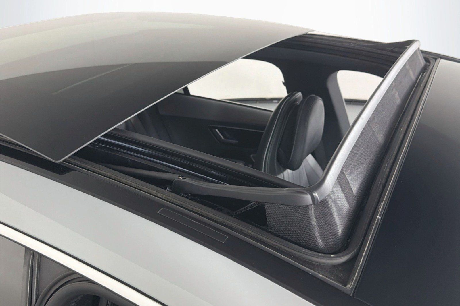 Certified 2023 Mercedes-Benz EQE 500 4MATIC Sedan image 23