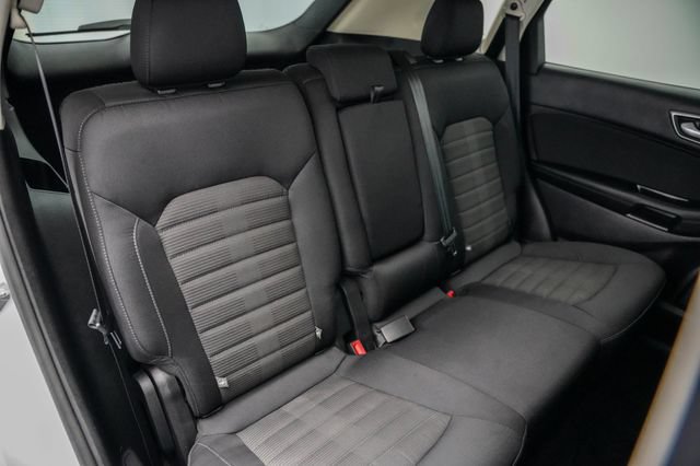 Used 2015 Ford Edge SEL FWD image 27