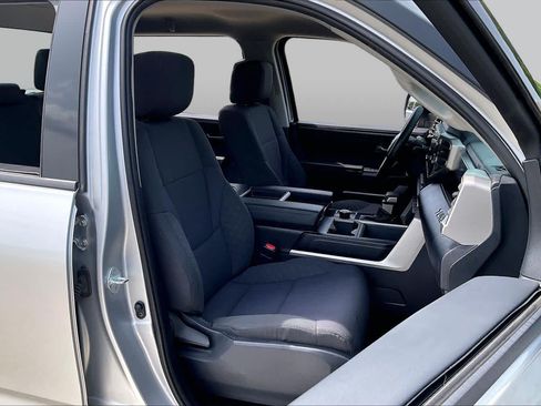 Used 2022 Toyota Tundra SR5 AWD/4WD image 8