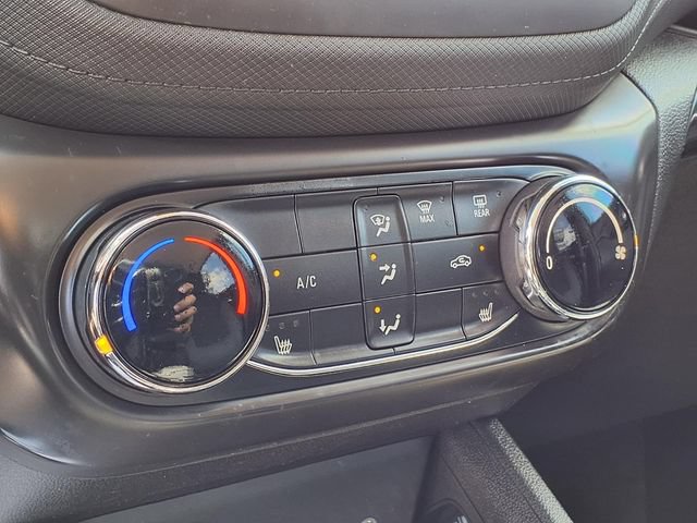 Used 2023 Chevrolet TrailBlazer LT FWD image 10