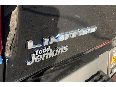 Used 2019 RAM 1500 Limited image 9