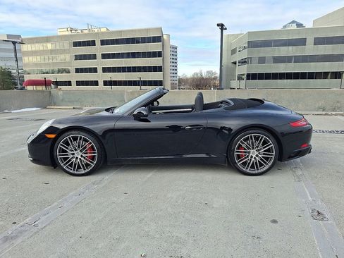 Used 2017 Porsche 911 Carrera S image 2