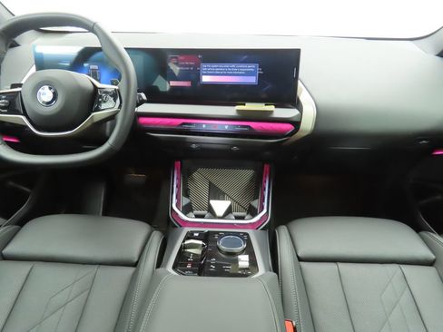 Certified 2025 BMW X3 xDrive30i w/ Premium Package image 13