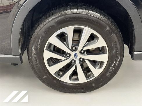 Used 2021 Subaru Outback Premium AWD/4WD image 31