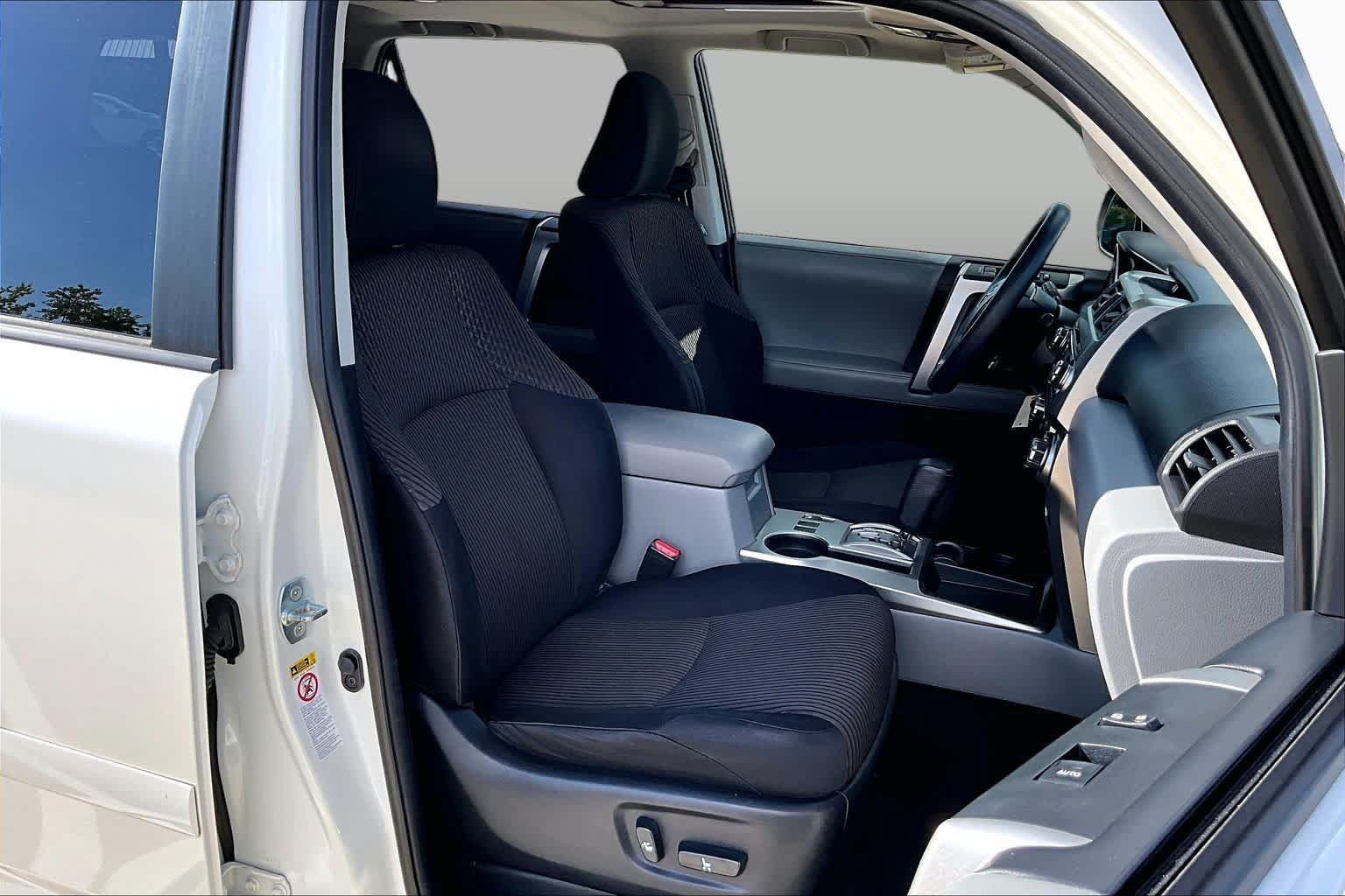 Used 2011 Toyota 4Runner SR5 RWD image 7