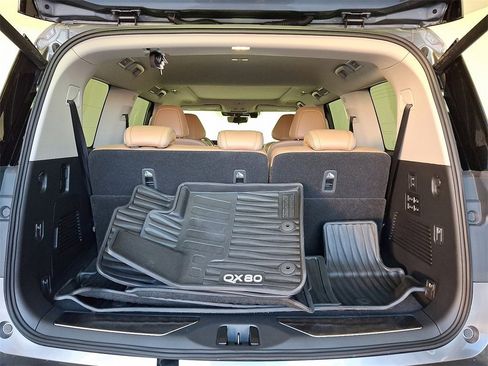 Certified 2025 INFINITI QX80 Sensory image 32