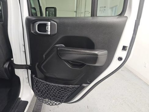 Used 2020 Jeep Wrangler Unlimited Sport S AWD/4WD image 31