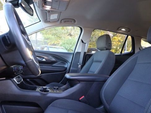 Used 2023 GMC Terrain SLE w/ Driver Convenience Package image 12