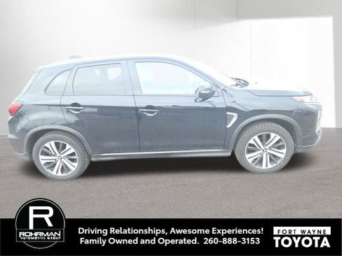 Used 2021 Mitsubishi Outlander Sport SE image 4