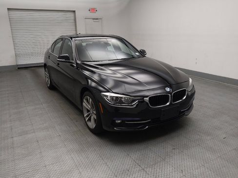 Used 2018 BMW 330i xDrive Sedan AWD/4WD image 13