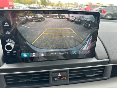 New 2025 Honda Pilot Touring image 35