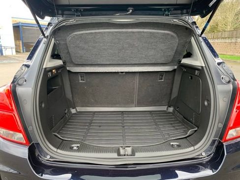 Used 2021 Chevrolet Trax LT w/ Driver Confidence Package image 5