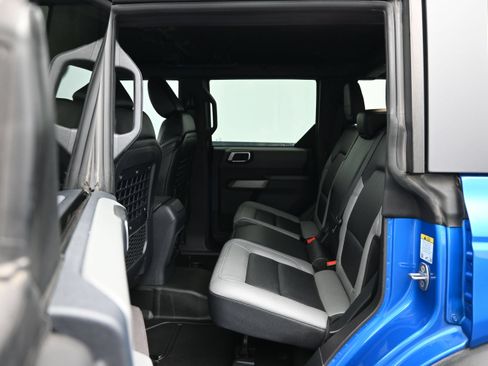 Used 2023 Ford Bronco Black Diamond AWD/4WD image 11