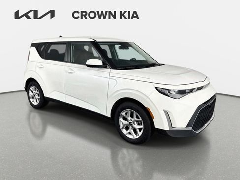 Certified 2024 Kia Soul LX w/ Option Group 015 FWD image 3