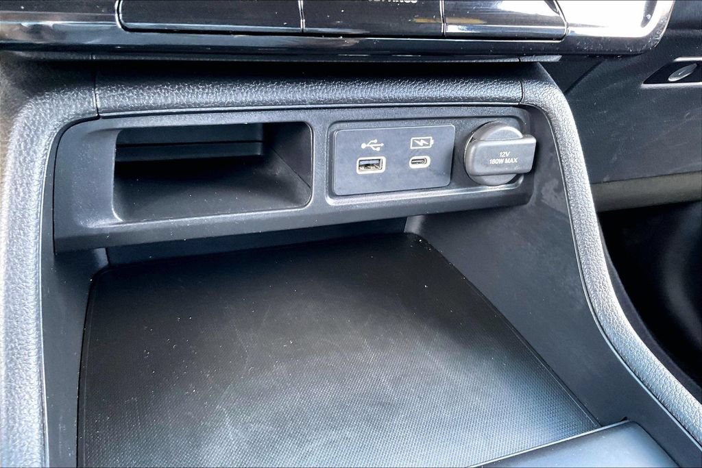 Certified 2025 Honda Pilot Sport image 15