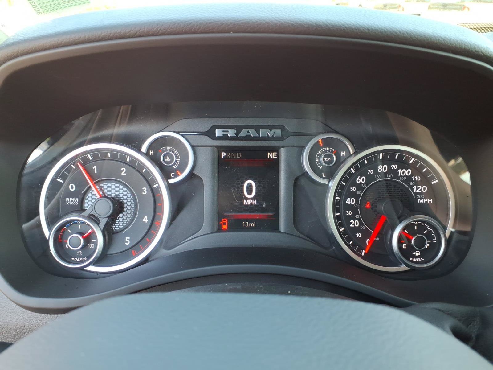 New 2027 RAM 3500 Big Horn AWD/4WD image 17