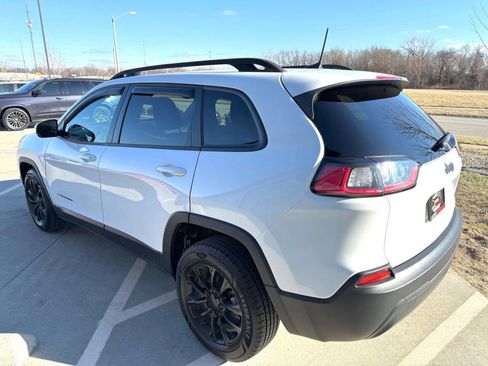 Used 2021 Jeep Cherokee Latitude image 6