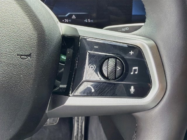 Used 2026 BMW i5 eDrive40 w/ M Sport Package RWD image 38