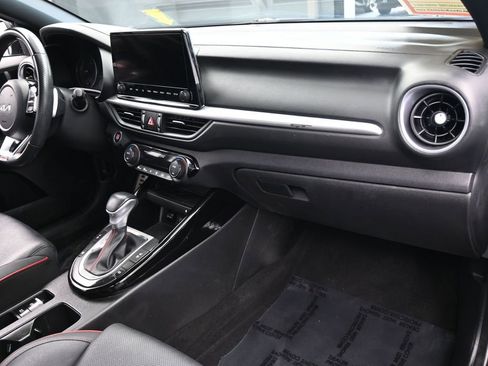 Used 2023 Kia Forte GT w/ GT2 Package image 46