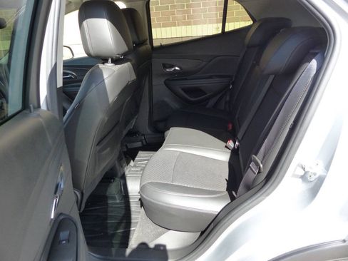 Used 2021 Buick Encore Preferred w/ Safety Package AWD/4WD image 36