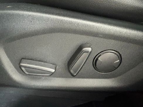 Used 2019 Ford Explorer Limited image 43